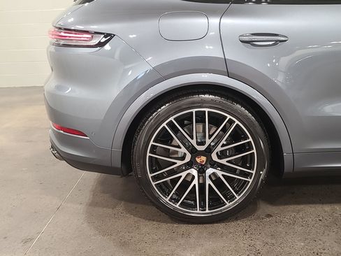 New 2026 Porsche Cayenne image 36