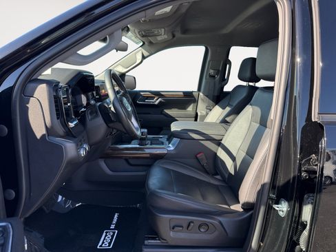 Used 2023 GMC Sierra 1500 Elevation w/ Elevation Premium Package AWD/4WD image 10
