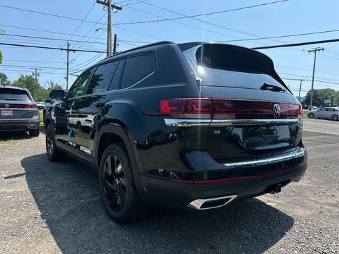 New 2026 Volkswagen Atlas SE AWD/4WD image 2