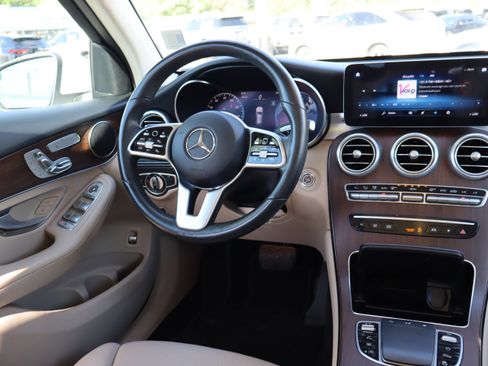 Used 2022 Mercedes-Benz GLC 300 4MATIC image 12