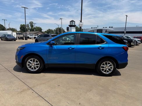 Used 2024 Chevrolet Equinox LT w/ LPO, Floor Liner Package FWD image 8