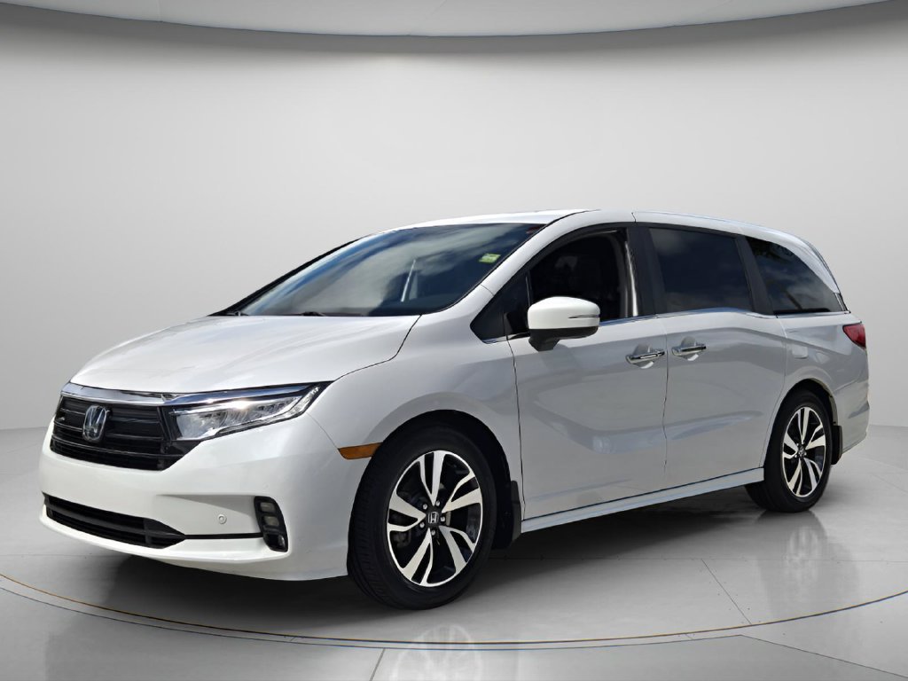 Certified 2024 Honda Odyssey Touring image 9