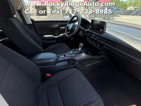 Used 2023 Honda HR-V LX image 11