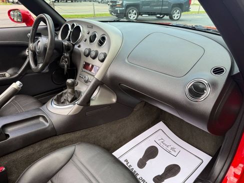Used 2006 Pontiac Solstice Convertible w/ Premium Package RWD image 41