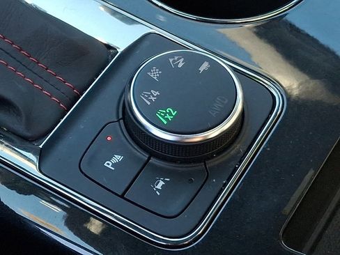 Used 2025 Chevrolet Blazer RS w/ Driver Confidence II Package image 27