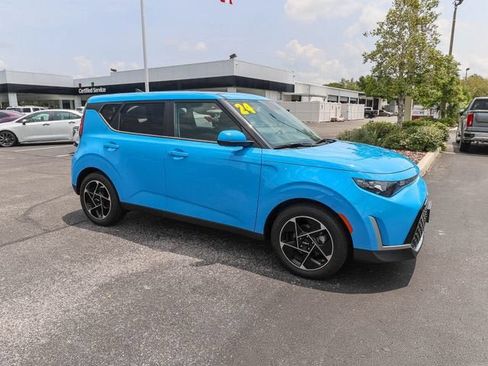 Used 2024 Kia Soul EX FWD image 12