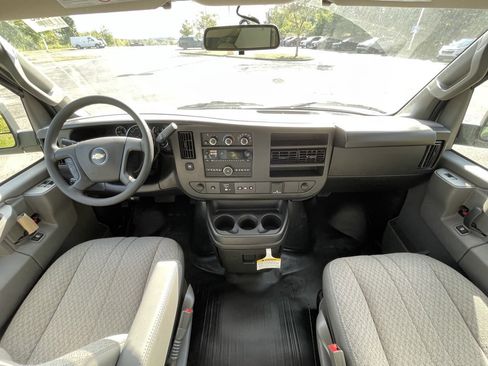 New 2025 Chevrolet Express 3500 w/ Driver Convenience Package image 21