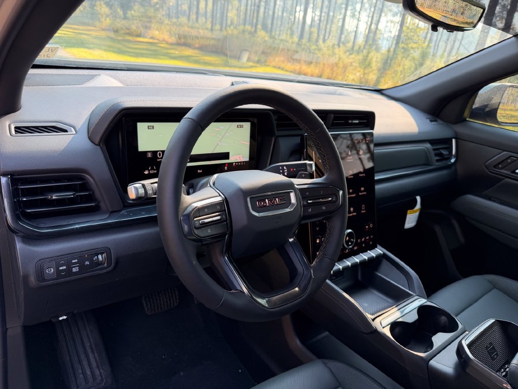 New 2027 GMC Terrain AT4 w/ Convenience Package III AWD/4WD image 14