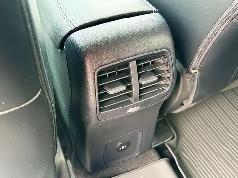 Used 2024 Ford Escape SE FWD image 25