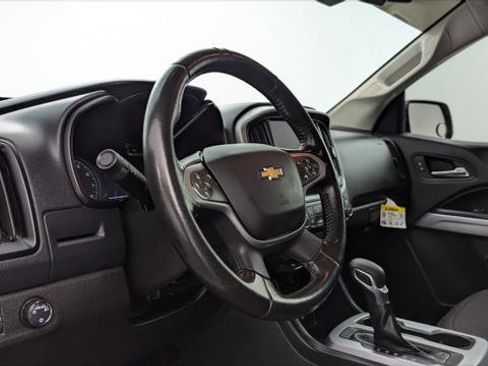 Used 2022 Chevrolet Colorado LT w/ Fleet Safety Package RWD image 18