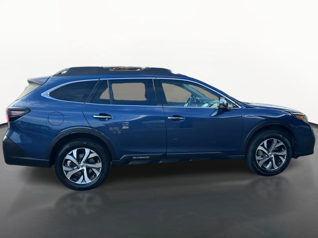 Used 2022 Subaru Outback Touring AWD/4WD image 2
