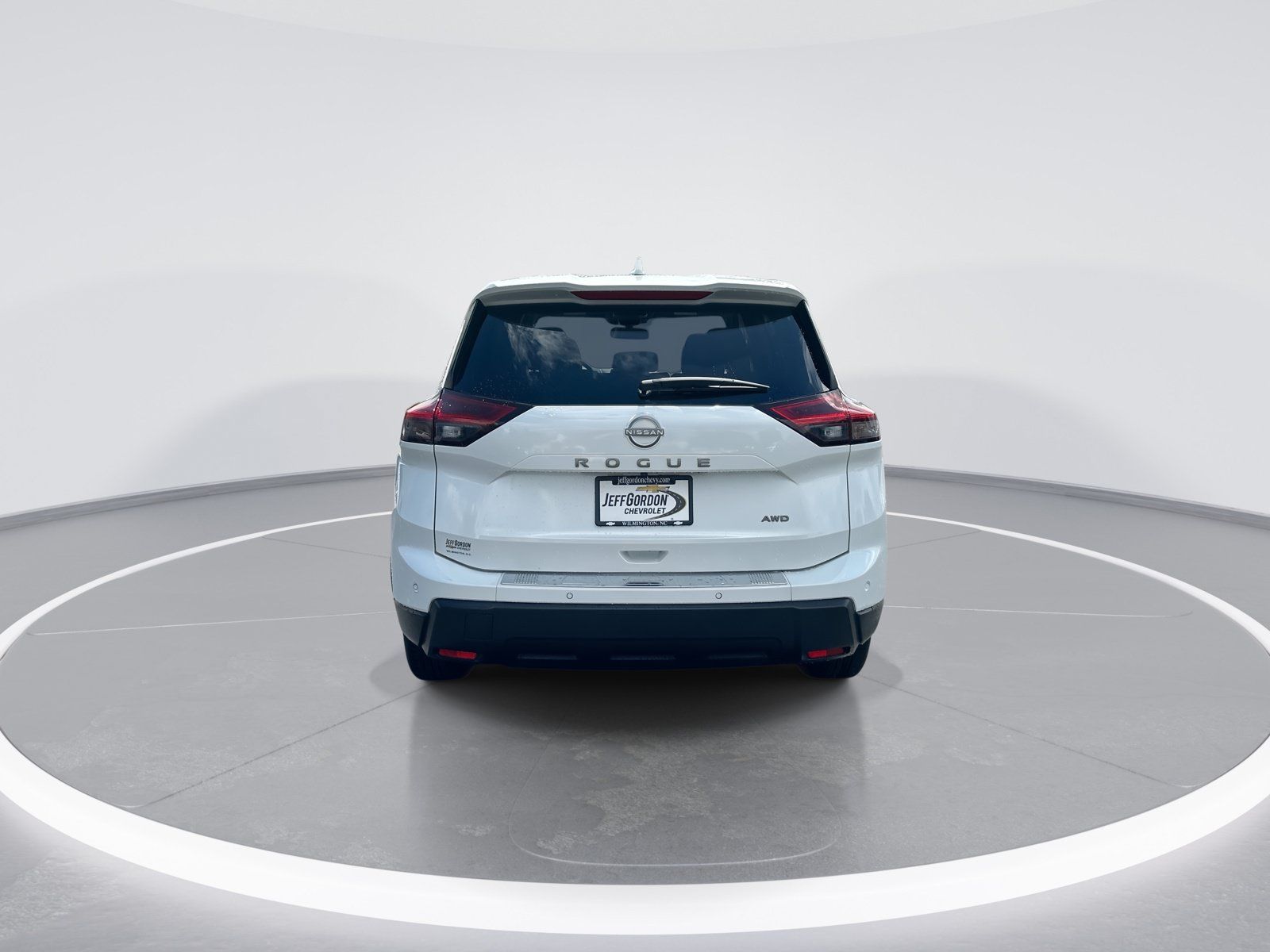 Used 2026 Nissan Rogue SV AWD/4WD image 8