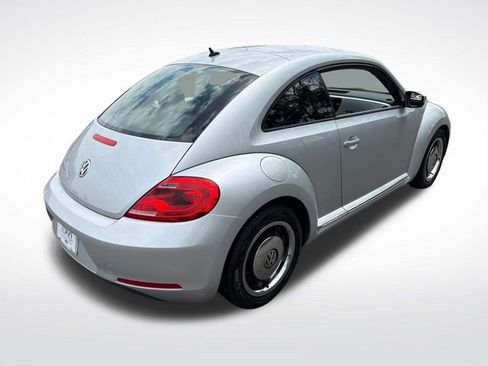 Used 2012 Volkswagen Beetle 2.5 FWD image 10