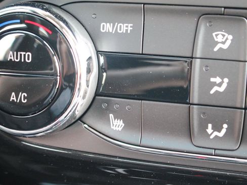 New 2026 Chevrolet Trax RS w/ Sunroof Package image 26