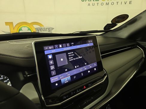 Certified 2023 Jeep Compass Limited w/ Sun and Sound Group AWD/4WD image 20