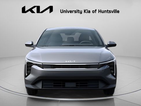 Used 2025 Kia K4 FWD image 2