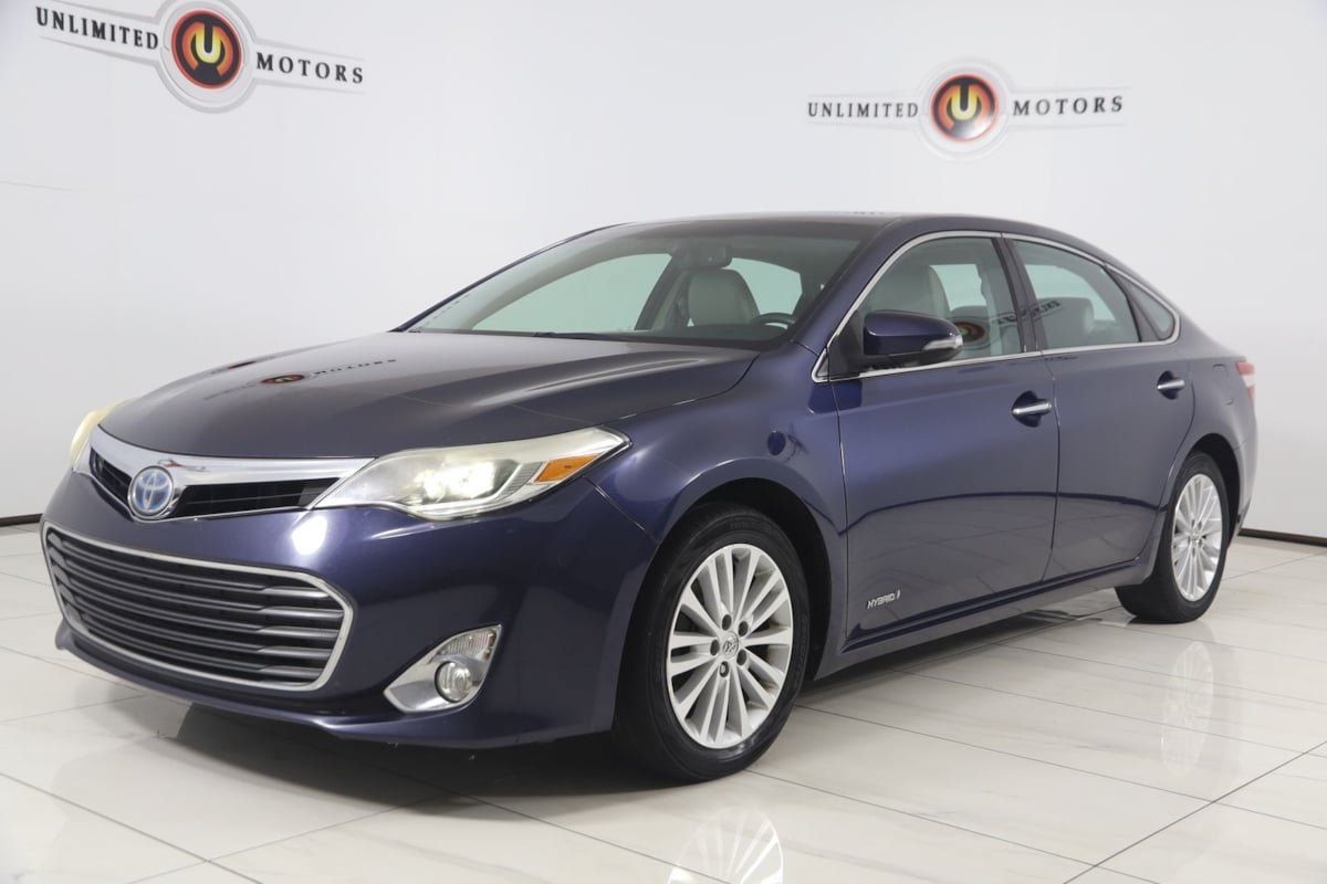 Used 2014 Toyota Avalon Limited w/ Technology Package FWD image 5