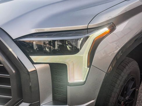 New 2026 Toyota Tundra Platinum AWD/4WD image 9