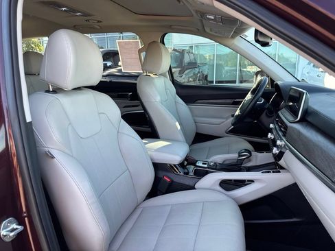 Used 2022 Kia Telluride EX w/ EX Premium Package FWD image 16