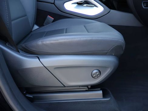 Certified 2025 Mercedes-Benz GLE 350 4MATIC image 12