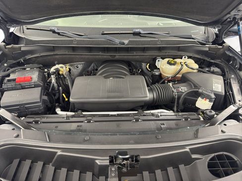 Used 2021 Chevrolet Tahoe Z71 w/ Z71 Off-Road Package image 11