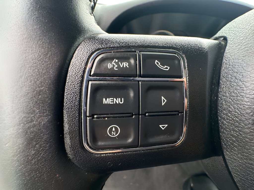 Used 2017 Jeep Wrangler Unlimited Sahara w/ Connectivity Group AWD/4WD image 13