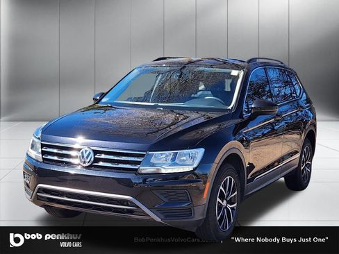 Used 2021 Volkswagen Tiguan SE image 22