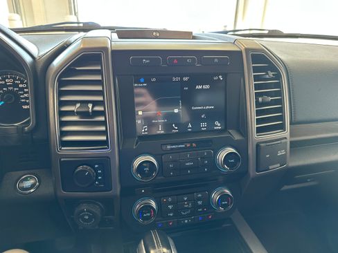 Used 2018 Ford F150 Limited w/ Trailer Tow Package image 19