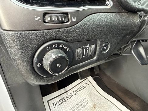 Used 2019 Jeep Cherokee Limited AWD/4WD image 22