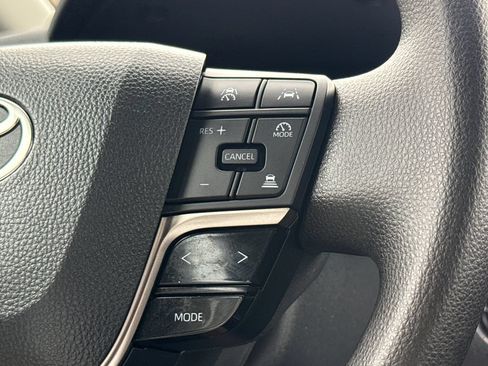Used 2026 Toyota Camry LE FWD image 27