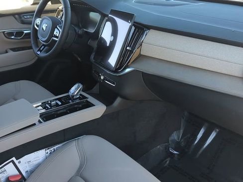 New 2026 Volvo XC90 B6 Plus w/ Protection Package Premier image 13