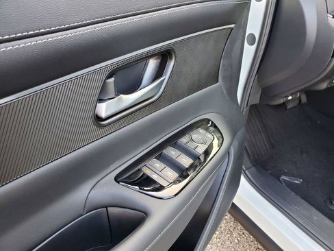 New 2025 Nissan Murano SV AWD/4WD image 15