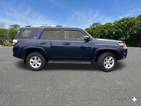 Used 2019 Toyota 4Runner SR5 Premium AWD/4WD image 3