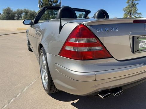 Used 2004 Mercedes-Benz SLK 32 AMG image 16