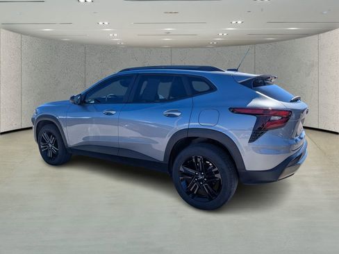 Used 2025 Chevrolet Trax ACTIV w/ Driver Confidence Package image 5