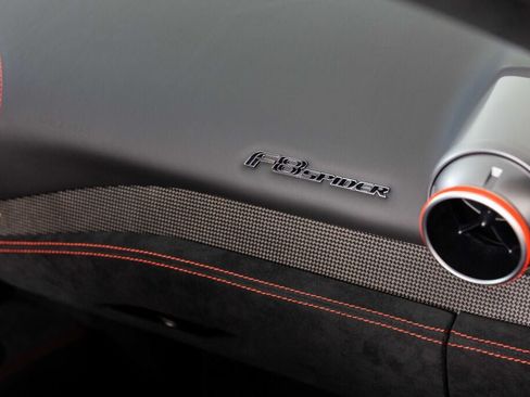 Used 2022 Ferrari F8 Tributo RWD image 53