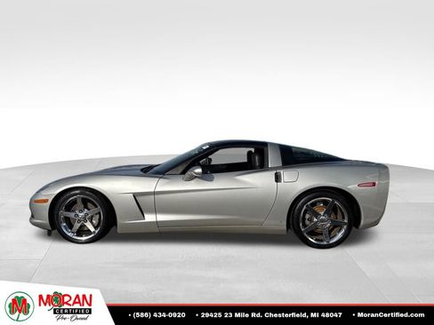 Used 2008 Chevrolet Corvette Coupe w/ Preferred Equipment Group RWD image 2