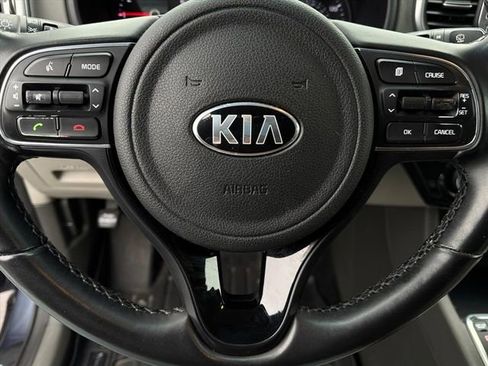 Used 2018 Kia Sportage EX image 18