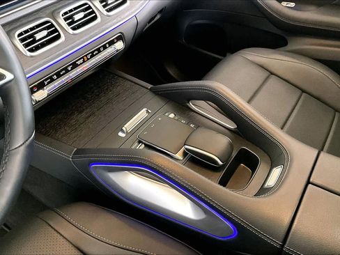 Used 2024 Mercedes-Benz GLE 450e 4MATIC image 16