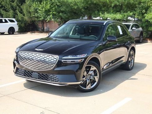 Used 2023 Genesis Electrified GV70 AWD/4WD image 2