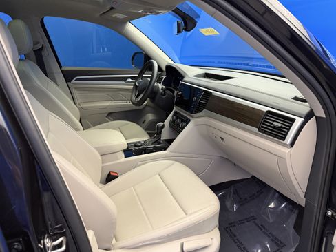Used 2023 Volkswagen Atlas SE w/ Panoramic Sunroof Package AWD/4WD image 24