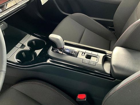 Used 2026 Toyota Prius Plug-In Hybrid image 8