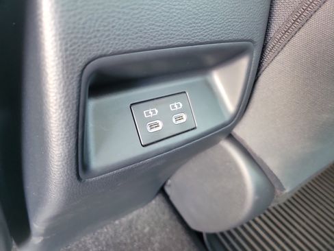 Used 2023 Toyota Corolla LE image 18