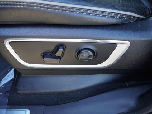 Certified 2019 RAM 1500 Laramie image 24