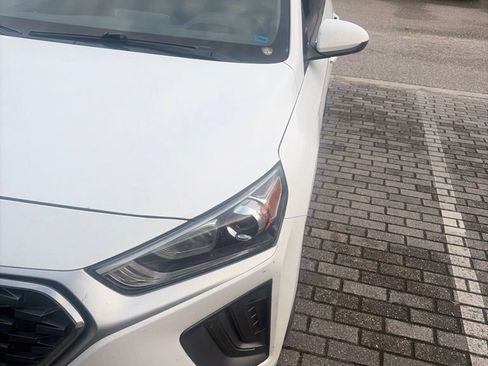 Used 2022 Hyundai Ioniq Blue FWD image 2