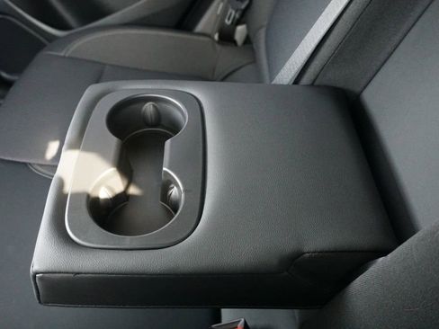 Used 2022 Buick Encore GX Select w/ Sport Touring Package image 21