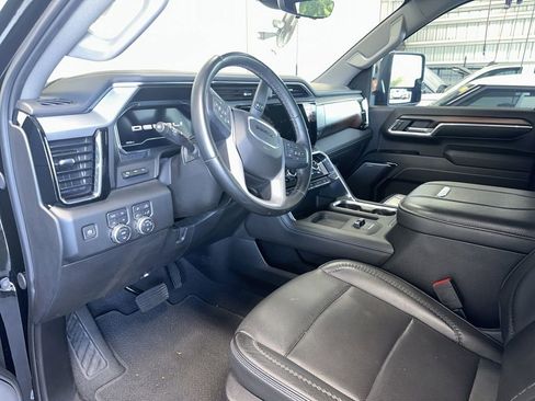 Used 2024 GMC Sierra 2500 Denali w/ Denali Reserve Package AWD/4WD image 6
