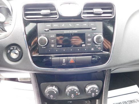 Used 2013 Chrysler 200 Touring w/ S Exterior Appearance Pkg image 30