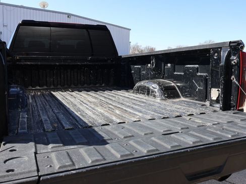 Used 2022 Chevrolet Silverado 2500 Custom w/ Custom Value Package image 15