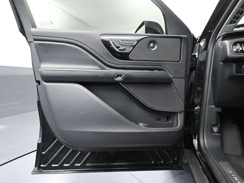 Used 2025 Lincoln Aviator Reserve w/ Jet Appearance Package image 20